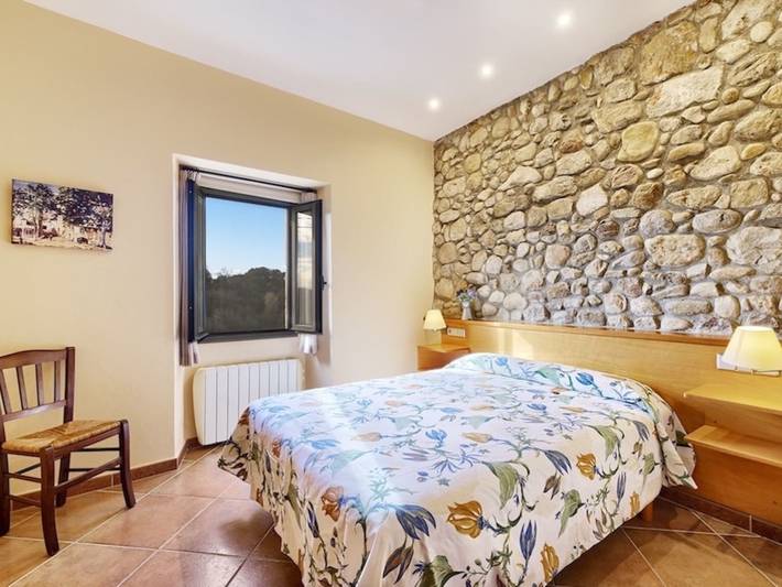 Casa rural para 21 personas, con Terraza y Jardín además de Piscina para niños y Piscina en Cistella