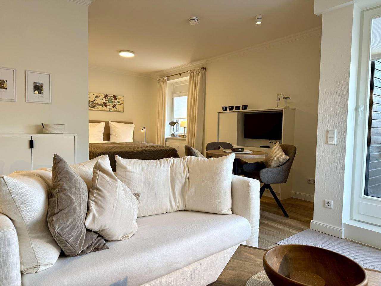 Ganze Wohnung, Modernes App., strandnah, Balkon, Stellplatz, Wlan. Haustier erlaubt. in Westerland, Sylt (Gemeinde)