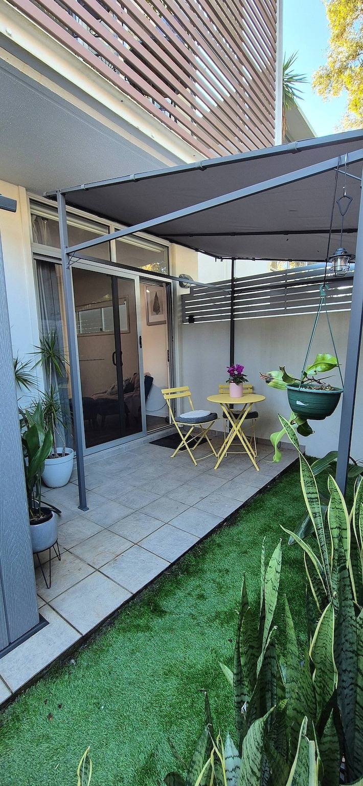 Entire apartment, A perfect place to hide away with river side charm in Brisbane, Moreton Bay