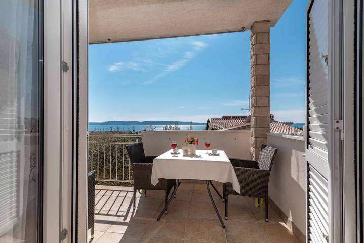 Ganze Ferienwohnung, Ferienwohnung mit Meerblick in Okrug Gornji, Ciovo