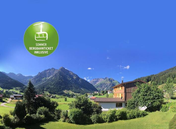 Chalet voor 11 personen, with sauna and uitzicht as well as tuin, met huisdier in het Kleinwalsertal