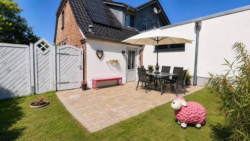 Ferienwohnung für 2 Personen, mit Terrasse und Garten sowie Ausblick in Bannesdorf