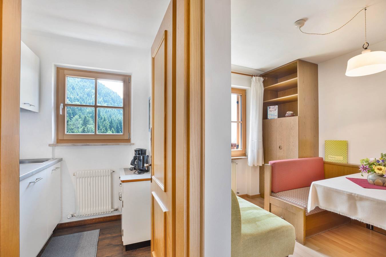 Ganze Wohnung, Ferienwohnung "Gabrielli Anna" mit Bergblick, Wlan, Terrasse & Garten in Truden im Naturpark, Südtirol
