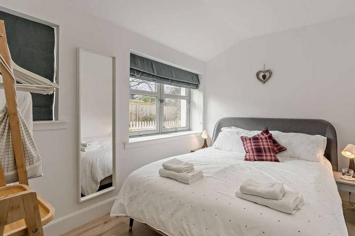 3 Bed in Crieff in Comrie, Perthshire