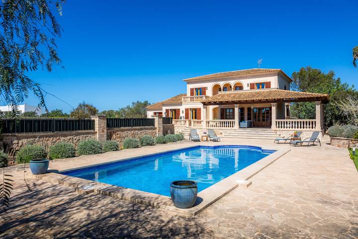 Location de vacances pour 8 personnes, avec jardin à Cala Santanyí - 2