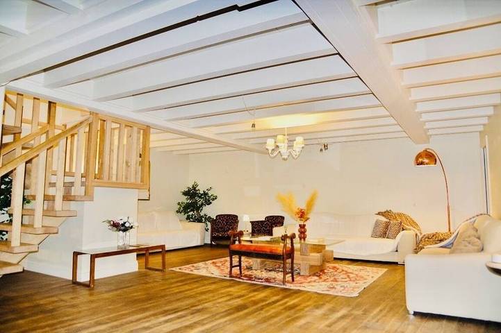 Maison de vacances pour 13 personnes, animaux acceptés à Bourg-en-Bresse