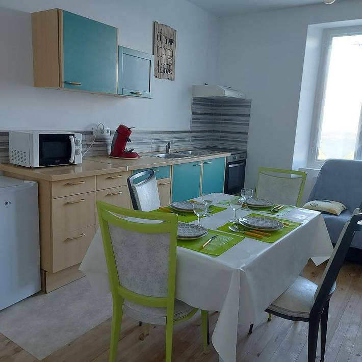 Gîte pour 4 personnes, avec vue et jardin, animaux acceptés à Escueillens-et-Saint-Just-de-Bélengard