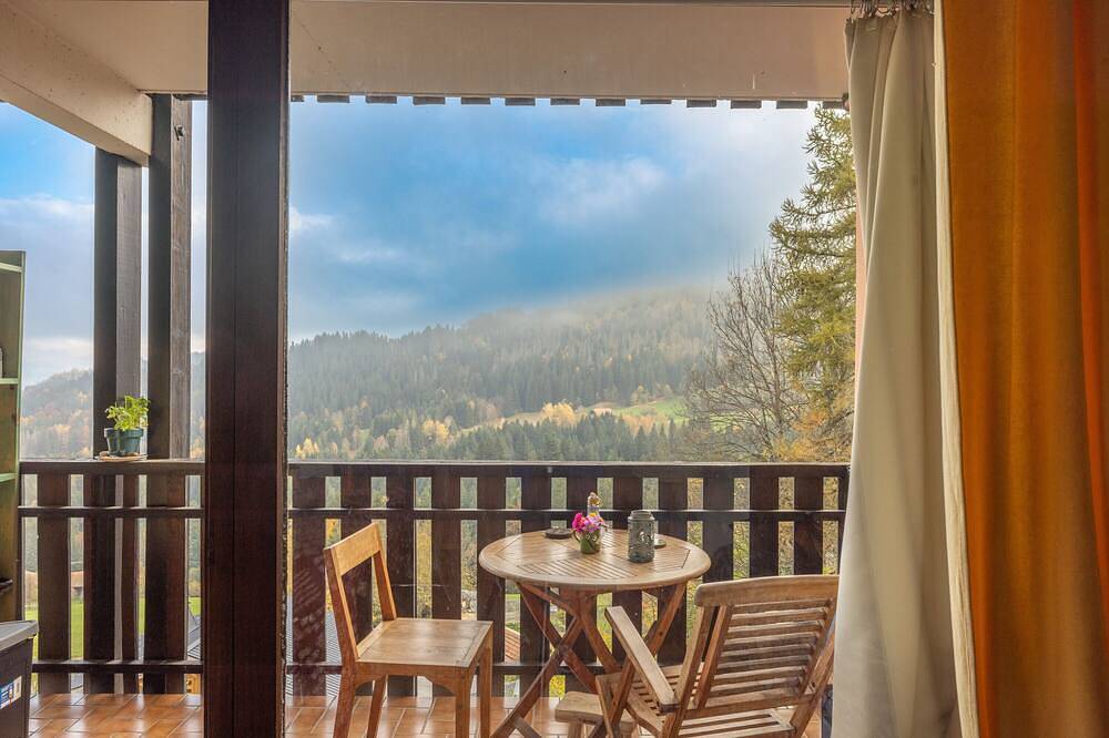Chalet 'Face Au Mont Blanc, Plein Sud' con vistas a la montaña, terraza compartida y Wi-Fi in Cordón, Pays du Mont-Blanc