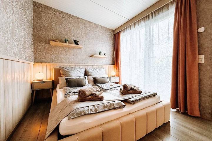 Ganze Wohnung, Wohlfühlapartment Abendgold in Großpösna, Leipziger Neuseenland