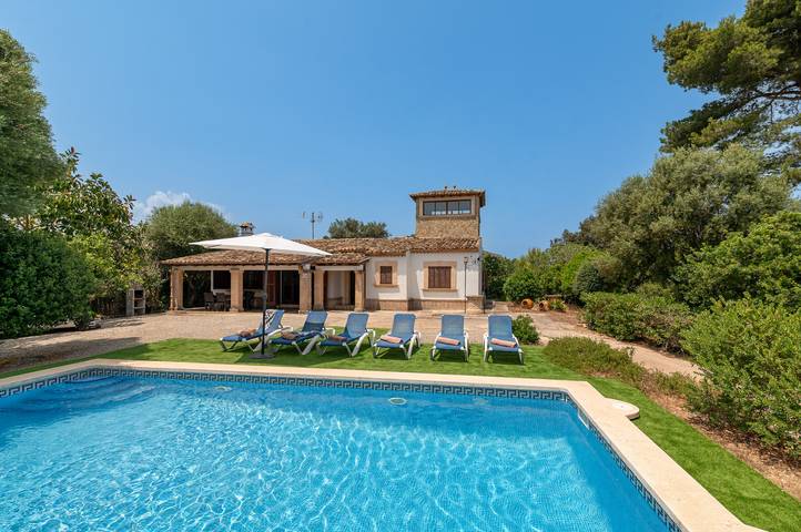 Finca für 6 Personen, mit Garten und Terrasse in Playa de Muro