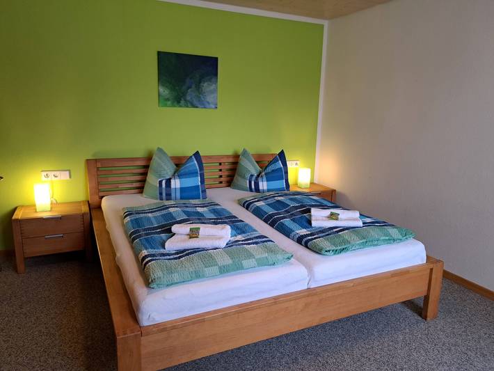 Ganze Ferienwohnung, Ferienhof Gehrenberg - Sonnenschein, 80qm, 2 Schlafzimmer, max. 4 Personen in Markdorf, Region Bodensee-Oberschwaben