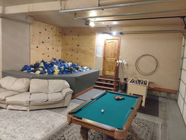 Vacation rental for 52 people, with yard and terrace in Utah