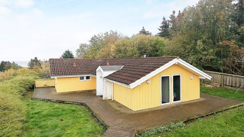 Ferienhaus für 10 Personen, mit Terrasse und Pool sowie Whirlpool und Garten, mit Haustier in Spodsbjerg