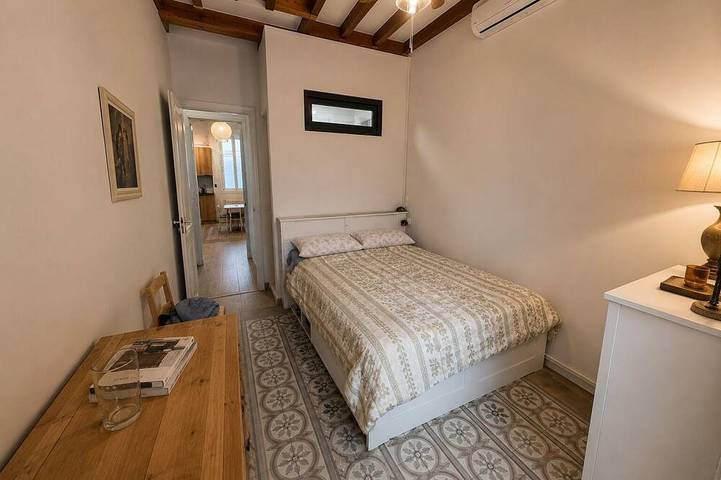 Apartamento inteiro, Apartment near downtown, two bedrooms. in Centro Barcelona, Barcelona