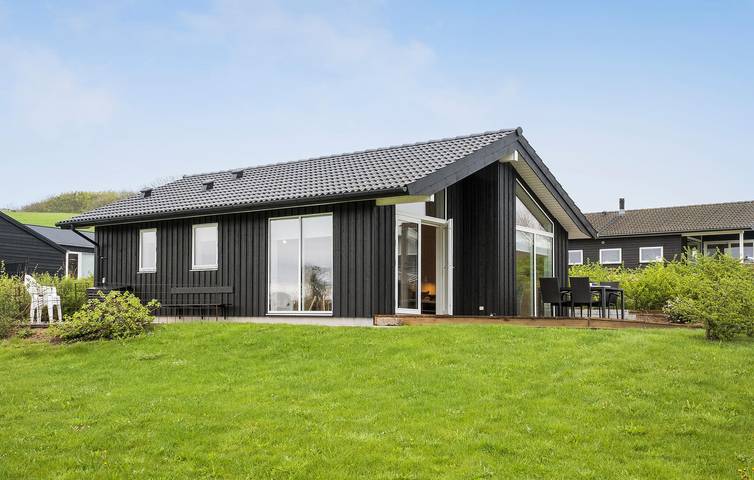 Ferienhaus für 4 Personen, mit Terrasse und Garten