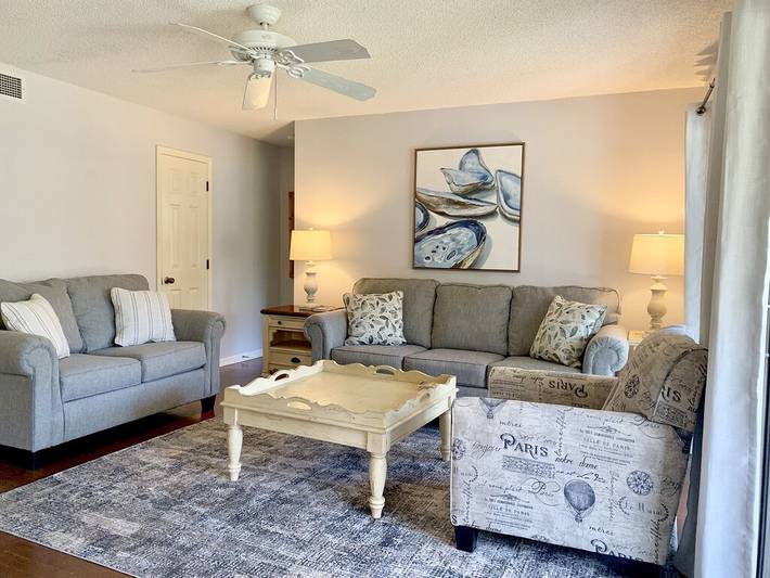 Villa for 6 people, with yard and pool in South Carolina