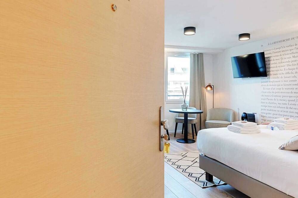 Appartement entier, Appartement Marcel  #21 - Rooftop & Climatisation in Vanves, Hauts-de-Seine