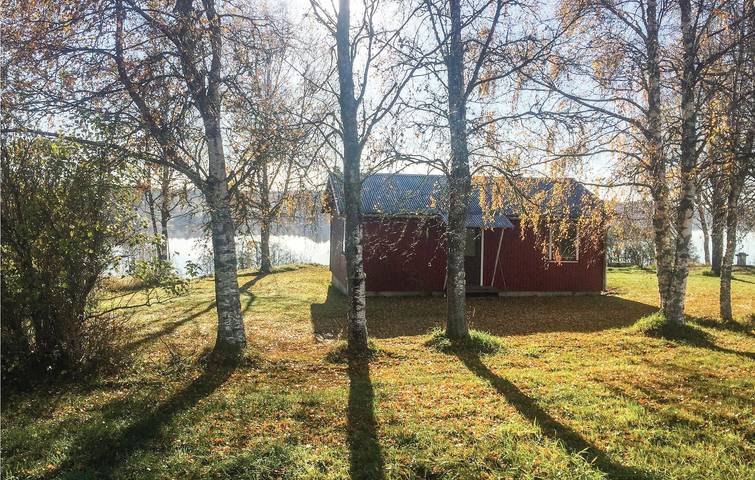Hus för 4 Personer med trädgård in Dalsland