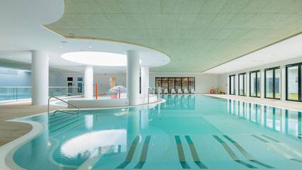 Ferienwohnung für 2 Personen, mit Sauna und Balkon sowie Pool und Whirlpool in Pobierowo