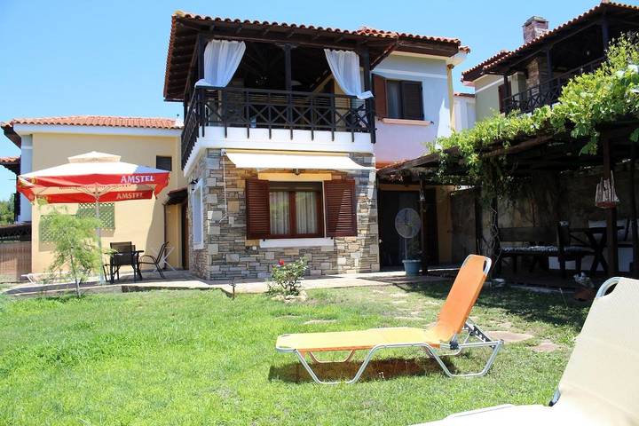 Ferienhaus für 6 Personen, mit Terrasse und Garten in Chalkidiki - 4