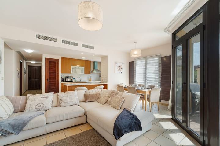 Apartamento entero, Apartamento Spanish Village con vistas a la montaña, Wi-Fi y aire acondicionado in Hacienda del alamo, Fuente Álamo de Murcia