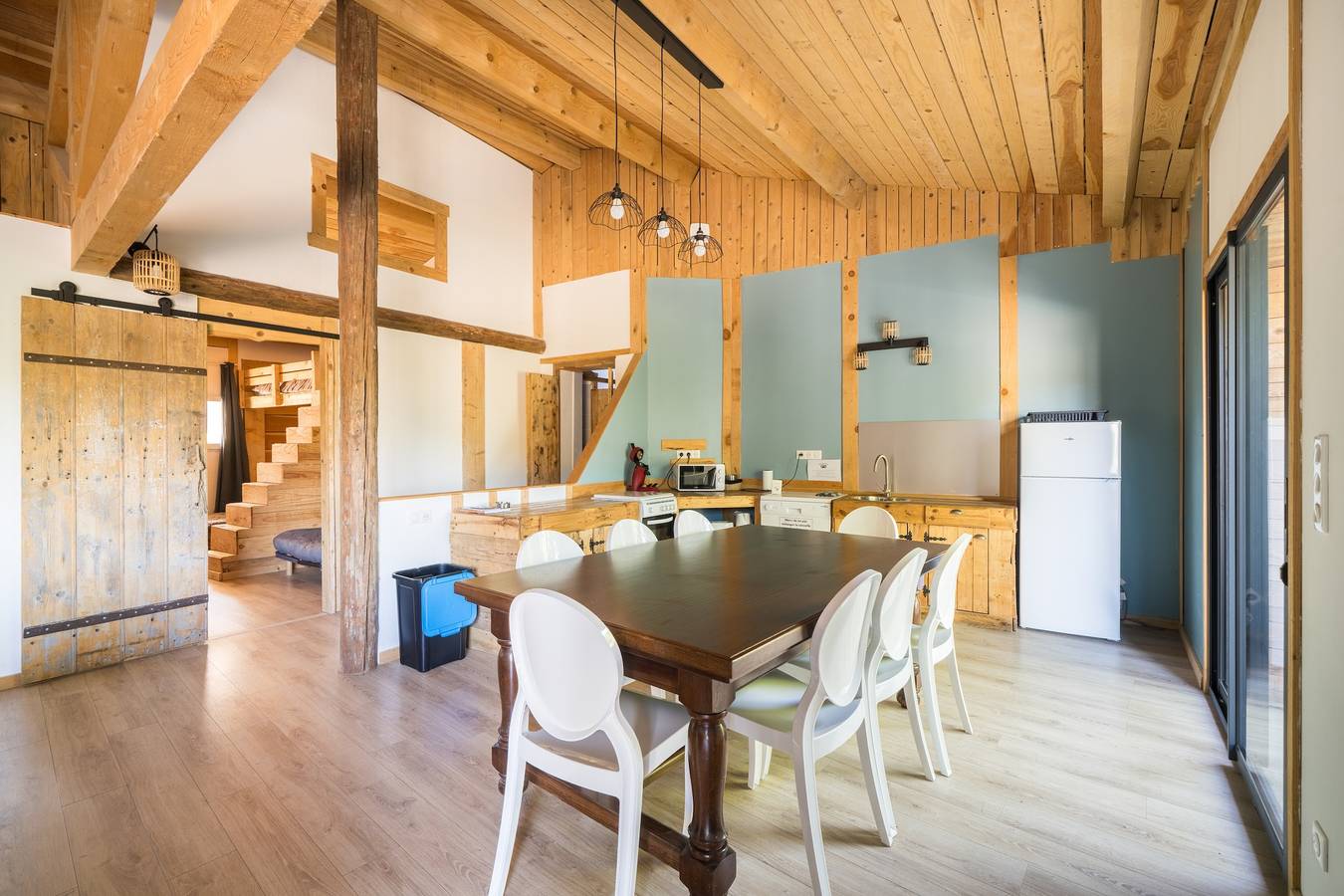 Ferienhaus für 10 Personen mit Terrasse in Grospierres, Ardèche