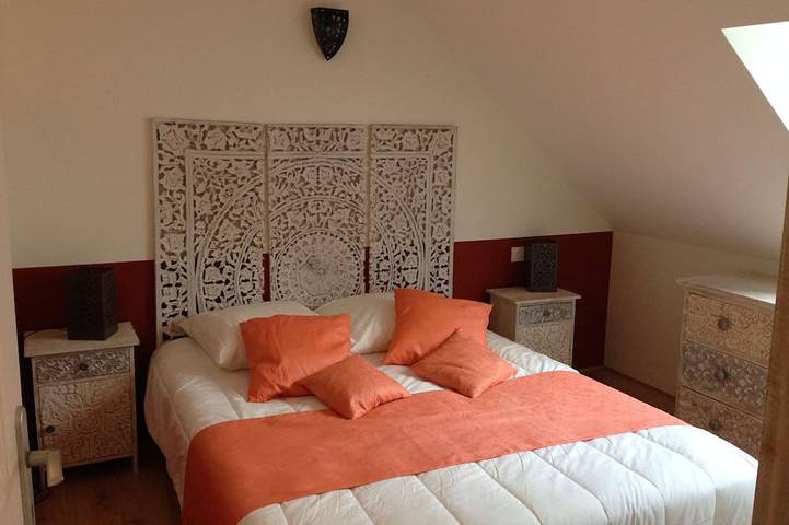 Gîte pour 8 personnes, avec jardin ainsi que terrasse et piscine à Artannes-sur-Indre - 2