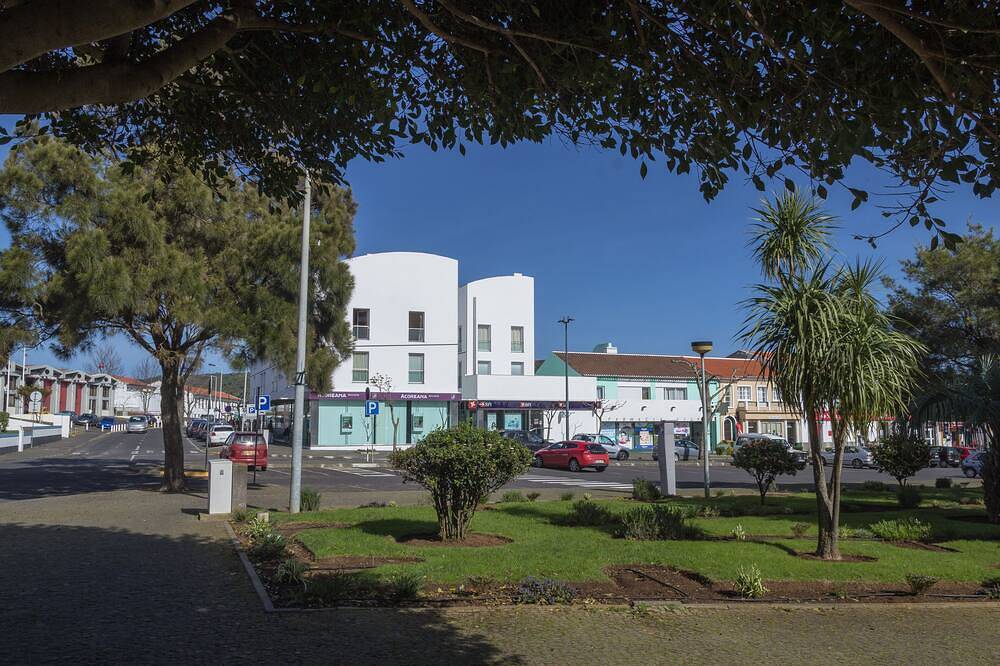 Apartamento inteiro, Downtown Praia da Vitória (Al) - 2º Piso in Praia da Vitória, Terceira