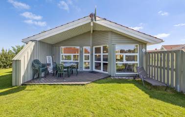 Ferienhaus für 5 Personen, mit Terrasse und Sauna sowie Garten in Schönhagen