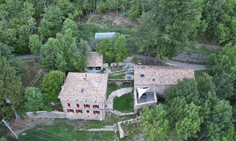 Gîte pour 4 personnes, avec terrasse et jardin à Saint-Symphorien-de-Mahun
