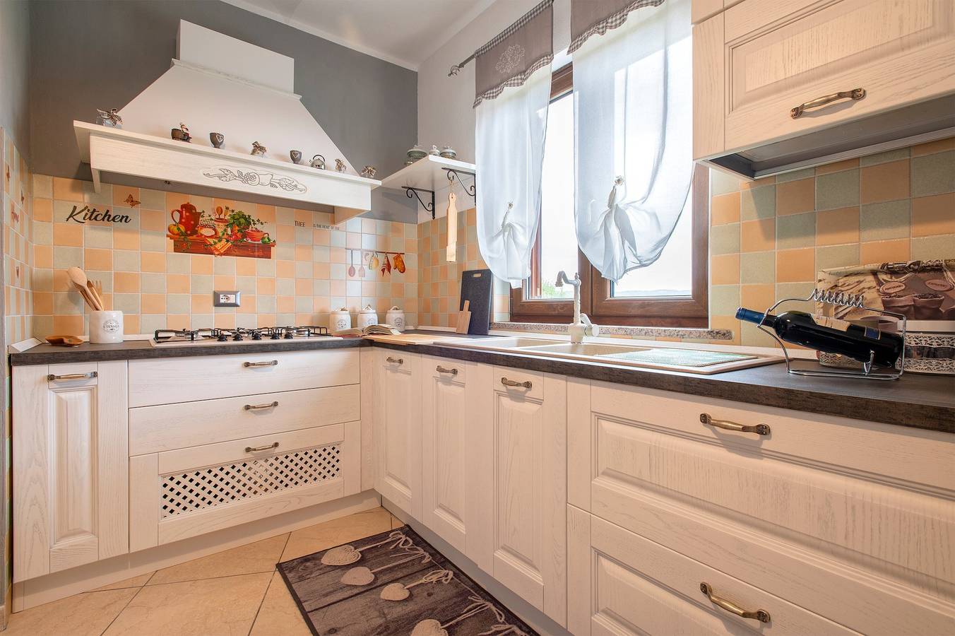 Holiday Home 'Villa Cristina' with Mountain View and Balcony in Tergu, Sassari Province
