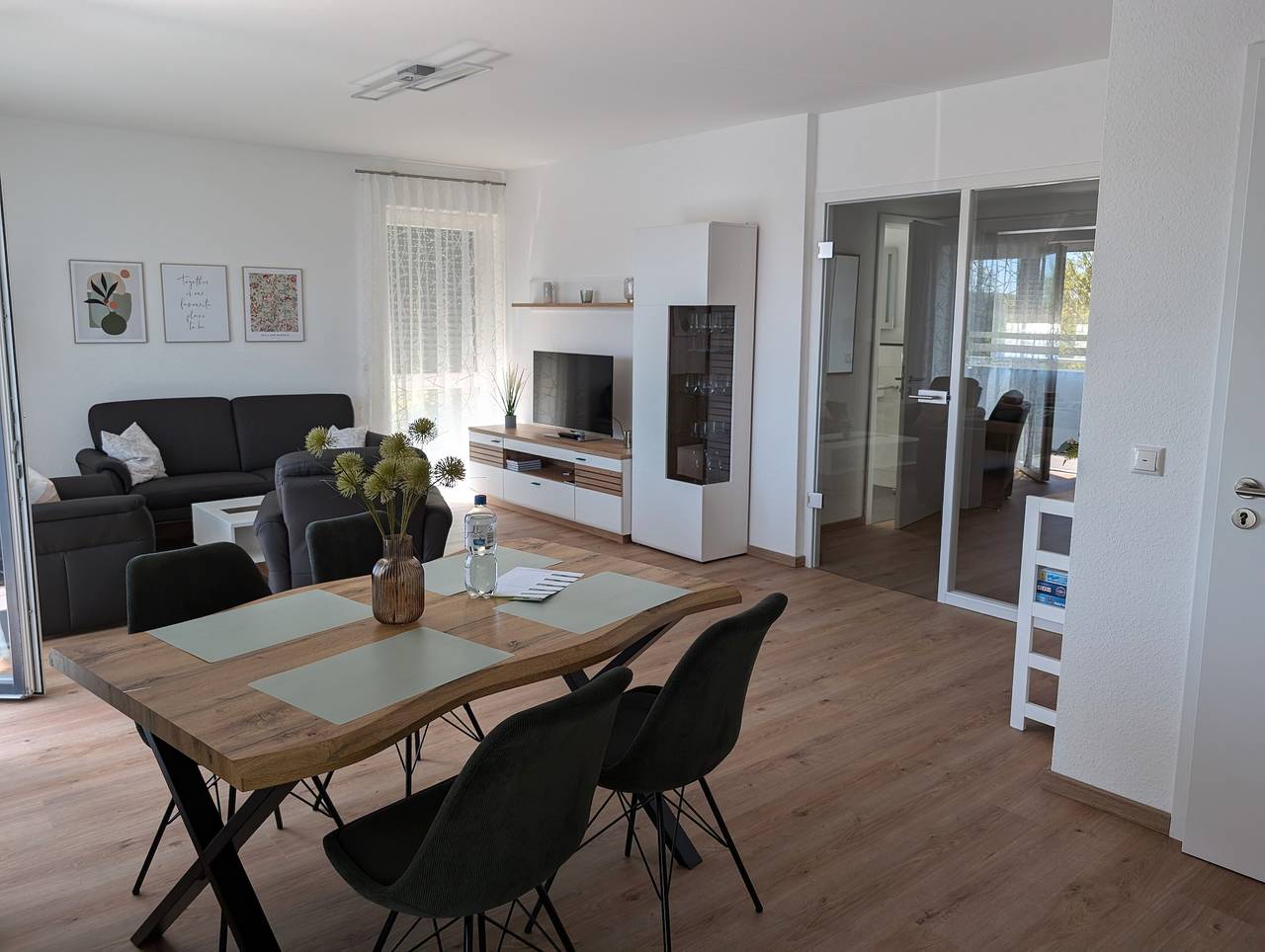 Geheel appartement, Appartement 'Weitblick' met Uitzicht op de Bergen in Langewiese, Winterberg