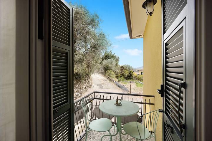 Gîte pour 5 personnes, avec jardin à Diano San Pietro - 2