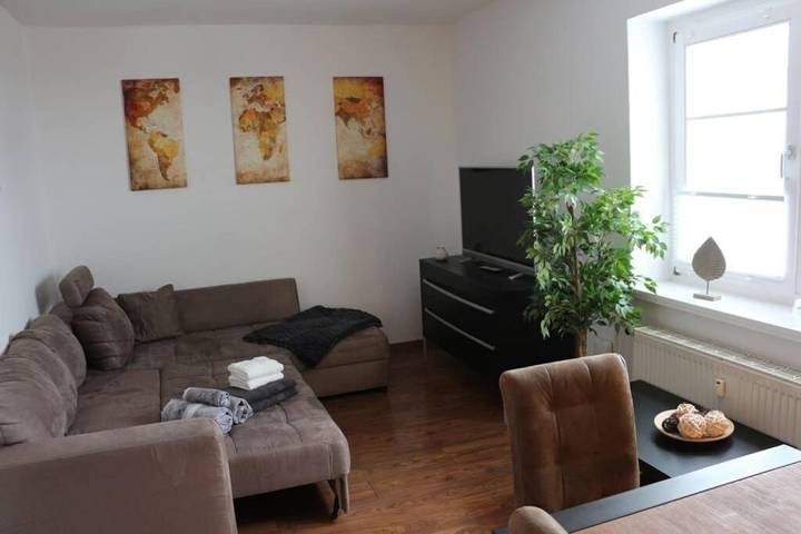 Ferienwohnung für 8 Personen, mit Terrasse und Ausblick in Prohlis - 4