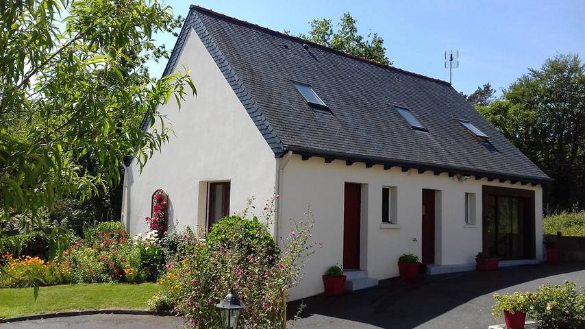 Gîte pour 9 personnes, avec jardin