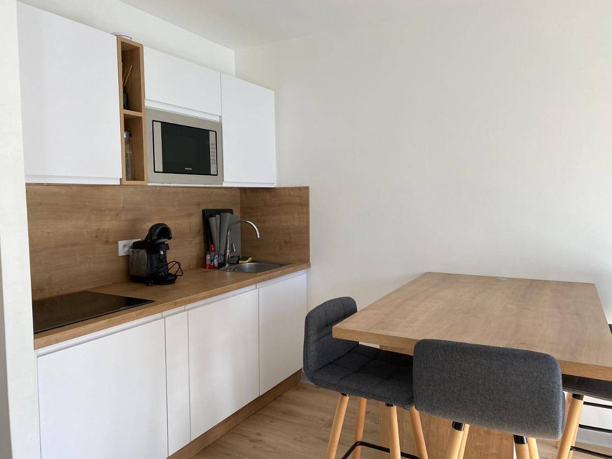 Appartement entier, One-Bedroom Apartment in Beaumont (Puy-de-Dôme), Parc naturel régional des Volcans d'Auvergne