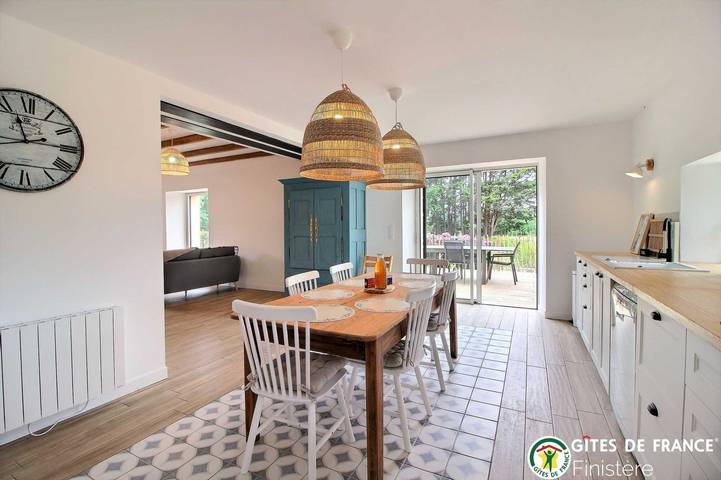 Casa de huéspedes para 6 personas, con terraza y jardín - 1