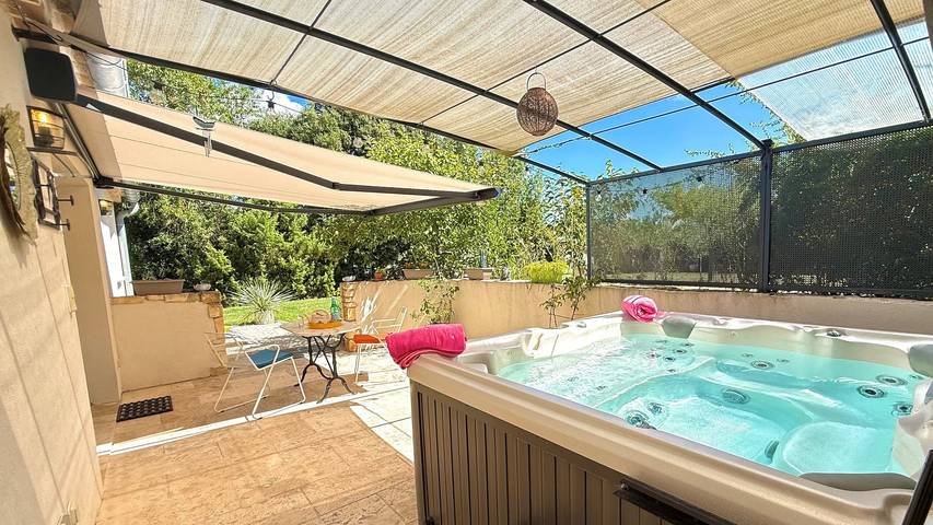 Maison de vacances pour 2 personnes, avec Jacuzzi et Jardin