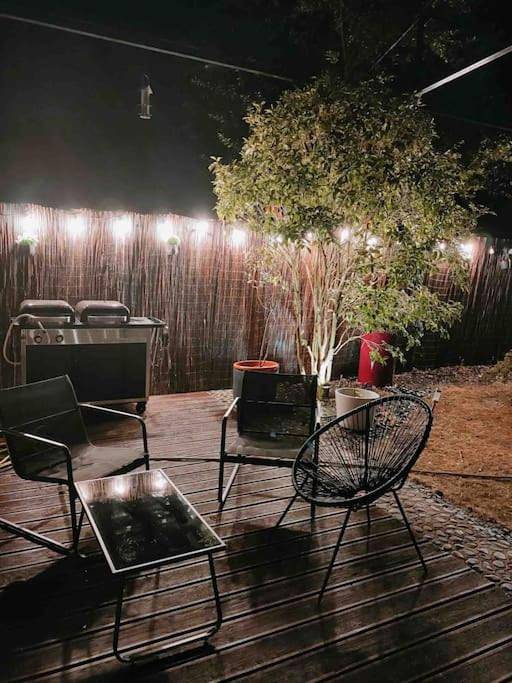 Location de vacances pour 8 personnes, avec piscine ainsi que jardin et terrasse à Melun - 4