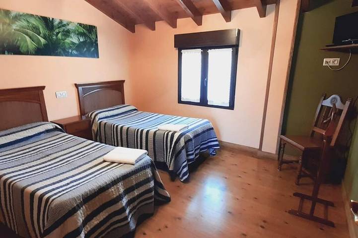 House For 5 People 5 Minutes From The Beach in Ribadedeva, Côte Cantabrique