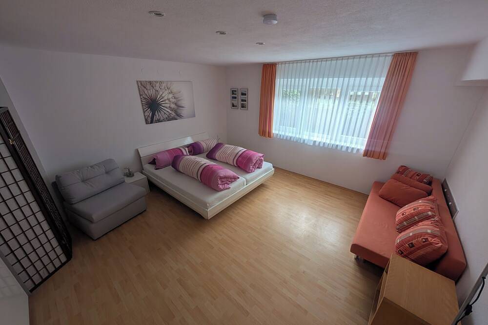 Geheel appartement, Sonneck vacation apartment for 4 people with direct access to the garden. in Feldberg (Schwarzwald), Feldberg