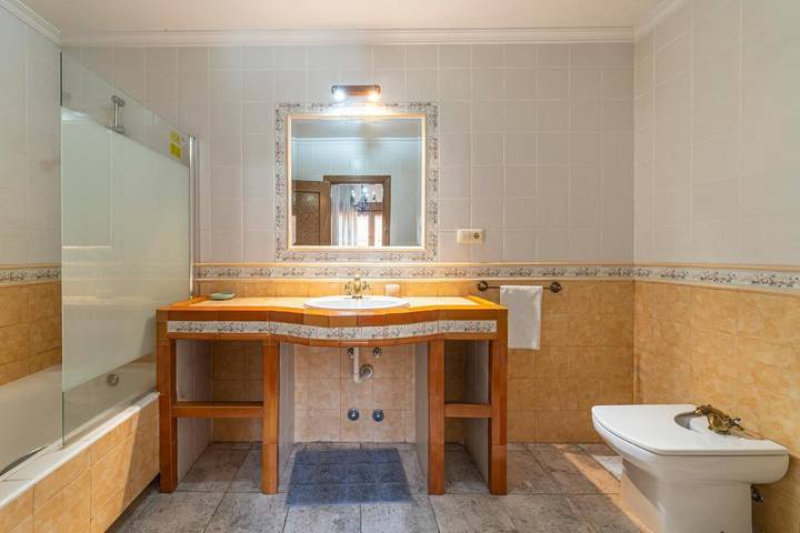 Casa rural para 12 personas, con Jacuzzi y Terraza además de Jardín y Piscina para niños en Montes de Toledo - 4