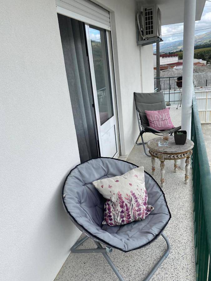 Location de vacances pour 5 personnes, avec terrasse et vue, animaux acceptés à Gouveia - 2