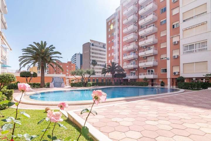 Apartamento para 7 personas, con piscina y terraza en Playa de Gandía