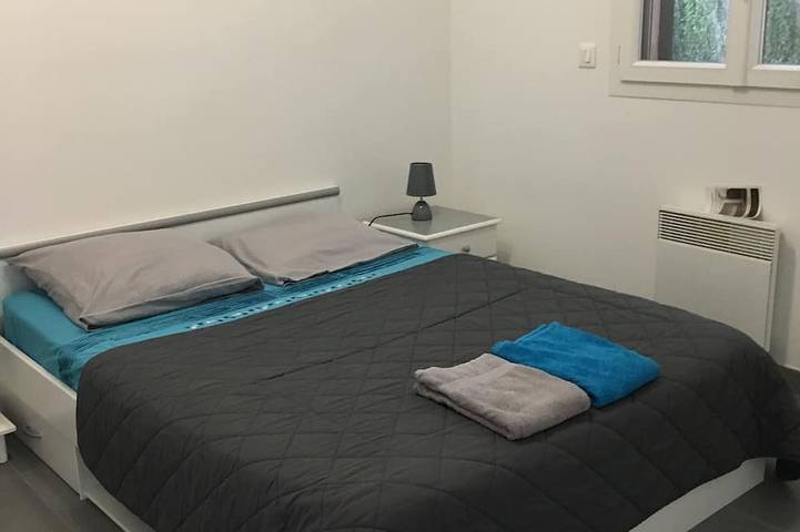 Location de vacances pour 3 personnes, avec terrasse à Aubagne - 2