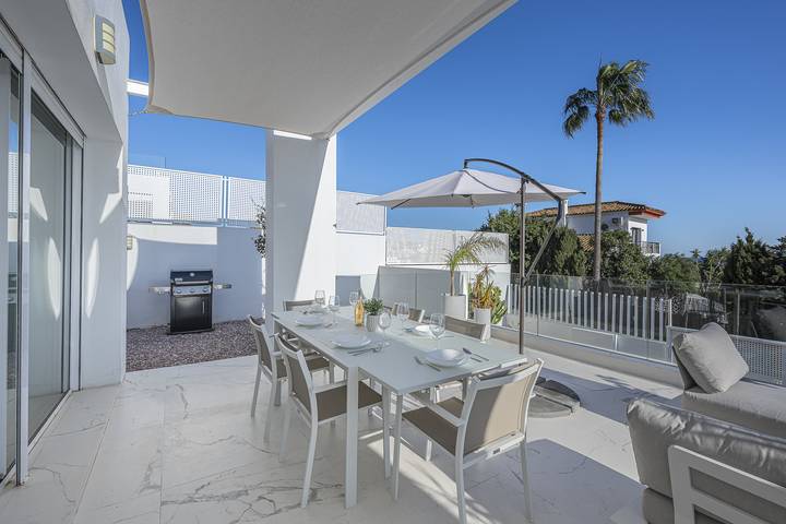 Villa Eden 2399  private pool & sea view in San Roque, Province de Cadix