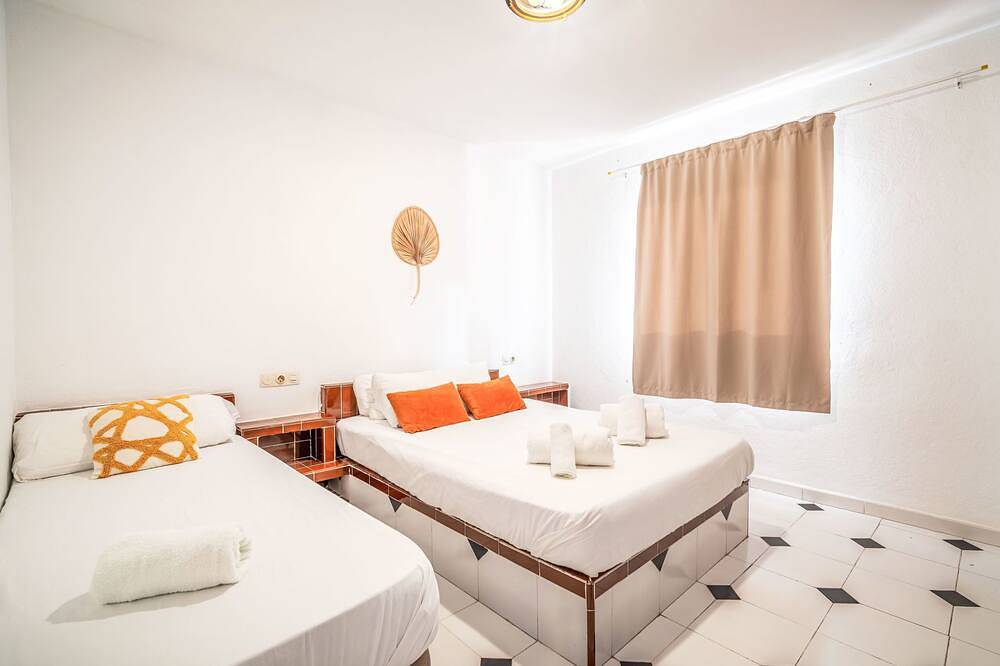 Entire apartment, Es Grop in S'Arenal Petit, Sant Joan de Labritja