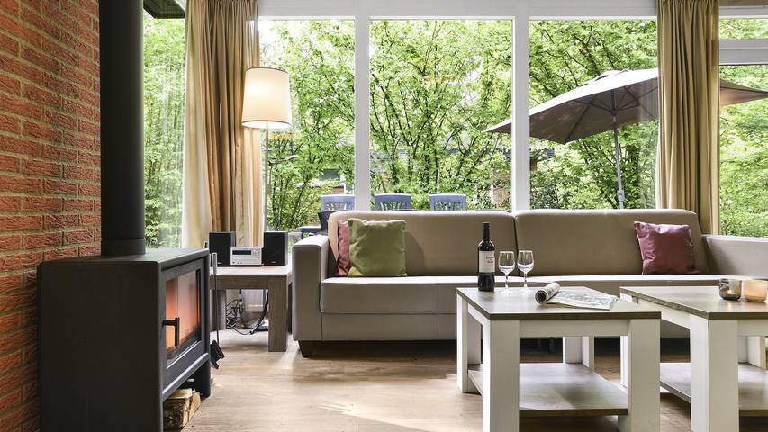 Vakantiehuis voor 8 personen, with Balkon/Terras and Terras as well as Tuin in Putten
