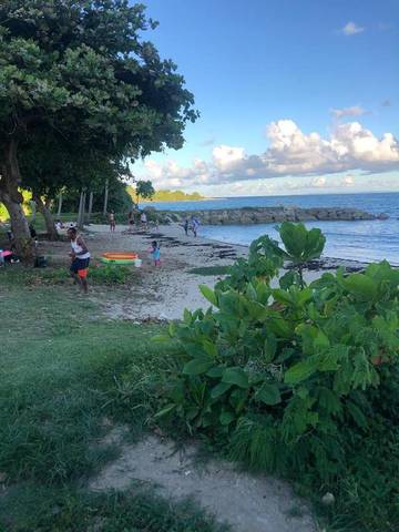 Gîte pour 6 personnes, avec jardin dans Plage de l’Anse Vinaigri