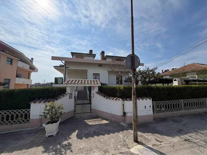 Casa de vacaciones para 10 personas, con jardín, Familias con niños - 1